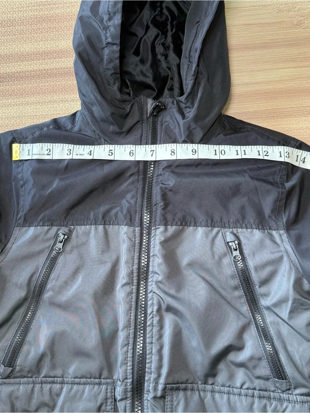 Old Navy Boys Hooded Puffer Jacket Gray Black Water Resistant Size 6-7